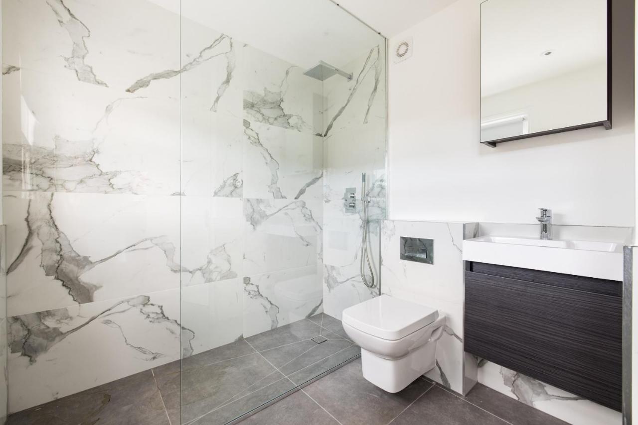 Ferienwohnung The Margravine Maisonette - Modern & Bright 2Bdr Flat London Exterior foto