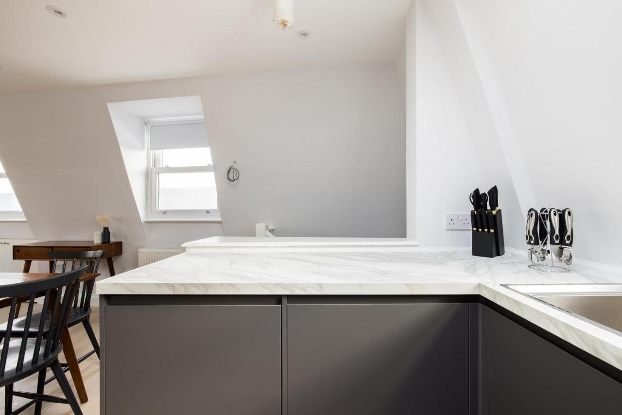 Ferienwohnung The Margravine Maisonette - Modern & Bright 2Bdr Flat London Exterior foto